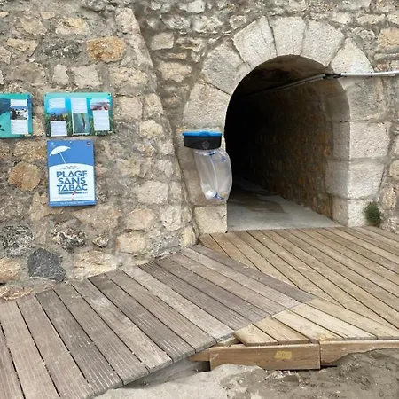 Sanary Bandol Piscine Plage Calme Exterior photo