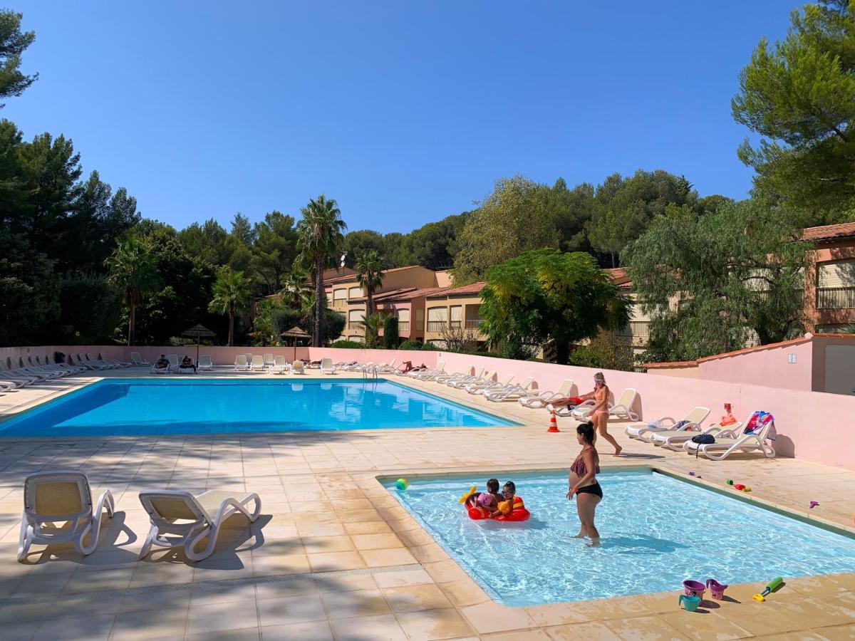 Bandol Piscine Calme
